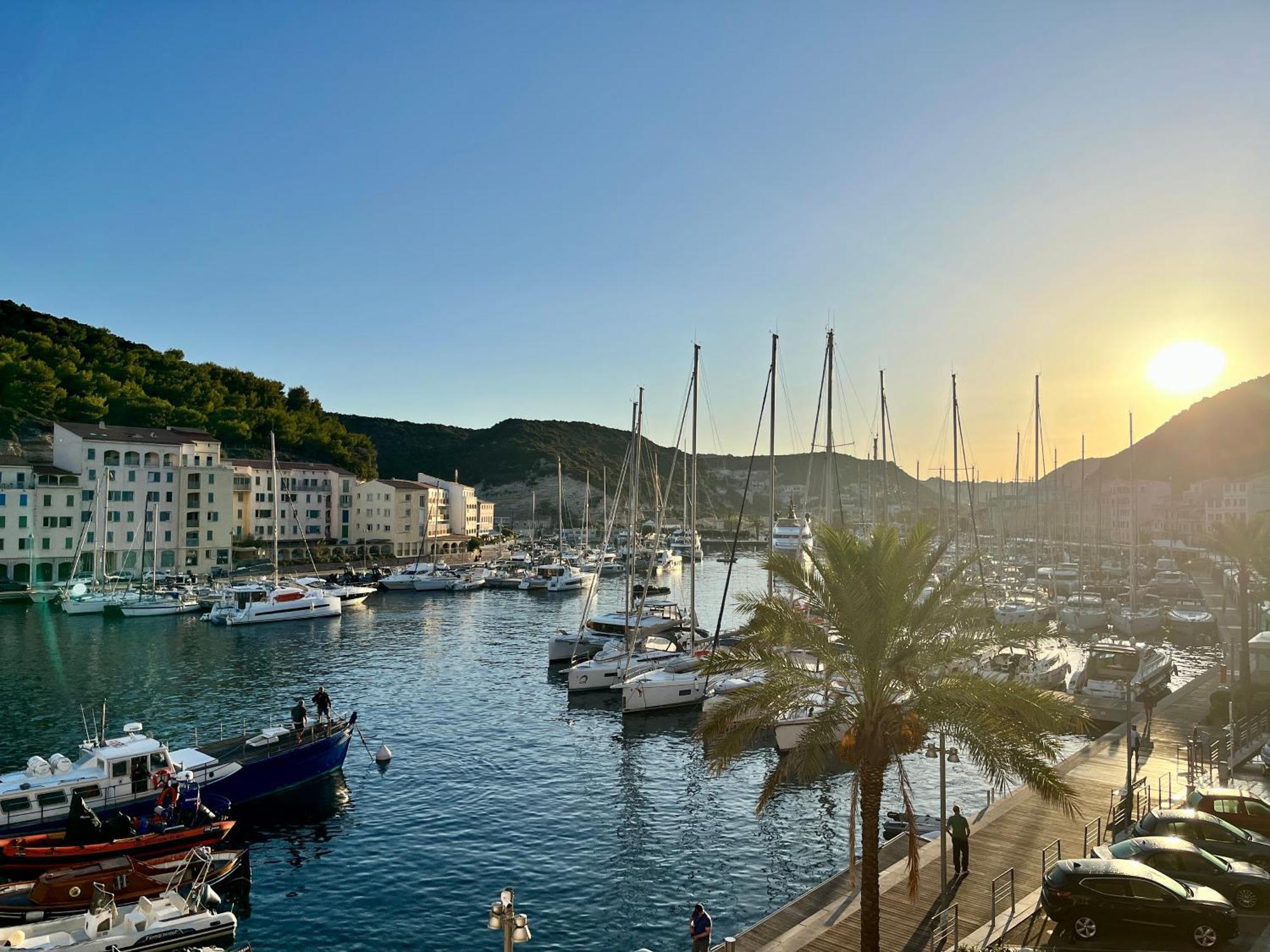 Joli T3 Sur Le Port De Bonifacio Avec Vue Mer Esterno foto